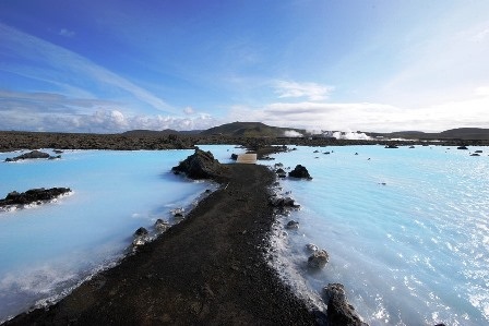 Khu nghỉ dưỡng nước nóng lý tưởng bậc nhất thế giới - 2 Đầm nước nóng